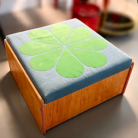 Coffre-pouf à fleur Terence Conran Prisunic 1968