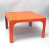 Table basse en fibre de verre orange Prisunic Années 70 Table basse en fibre de verre orange Prisunic Années 70