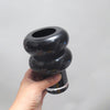 Petit vase bilobé en verre noir Petit vase bilobé en verre noir