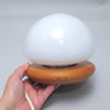Lampe boule sur base en pin Cosmo Designs Années 70 Lampe boule sur base en pin Cosmo Designs Années 70