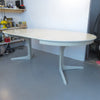 Reservé Table ronde de salle à manger extensible travail danois Années 60 Reservé Table ronde de salle à manger extensible travail danois Années 60