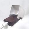 Lampe de bureau italienne en bois et aluminium Années 70 Lampe de bureau italienne en bois et aluminium Années 70