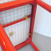 Table pliante à quadrillage rouge Années 80 Table pliante à quadrillage rouge Années 80