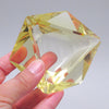 Cendrier Prisme en verre citrine de Murano Cendrier Prisme en verre citrine de Murano