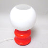 Lampe en verre blanc et rouge Annees 70 Lampe en verre blanc et rouge Annees 70