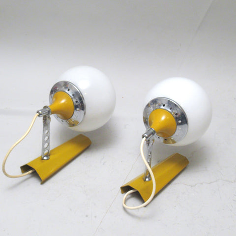 Paire d'appliques à boule opaline Targetti années 60