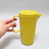 Carafe en plastique jaune Emsa germany Années 70 Carafe en plastique jaune Emsa germany Années 70