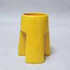 Petit vase moderniste jaune Années 70 Petit vase moderniste jaune Années 70