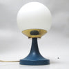 Petite lampe boule sur pied tulipe bleu Années 60 Petite lampe boule sur pied tulipe bleu Années 60