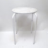 Tabouret en metal perforé blanc Années 80 Tabouret en metal perforé blanc Années 80