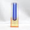 Vase en plexiglas bleu Années 70 Vase en plexiglas bleu Années 70