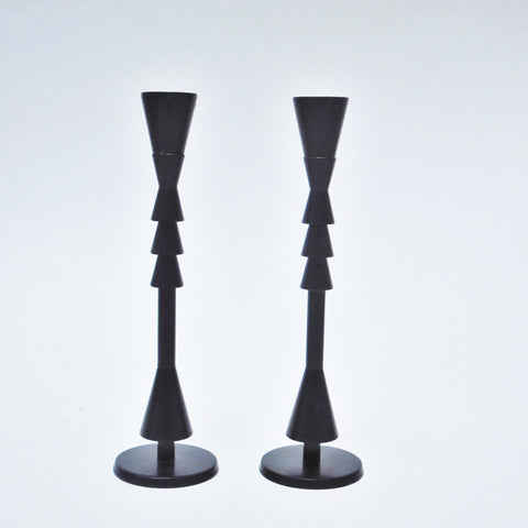 Paire de bougeoirs en bronze Ugo La Pietra Arser 1980