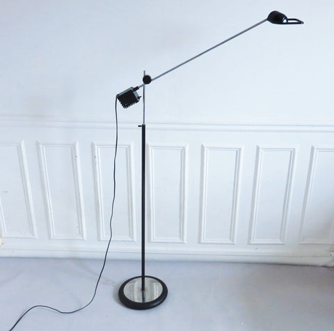 Lampadaire Maniglia de Pas d’Urbino Lomazzi Stilnovo 1973