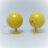 Paire d'appliques boules jaunes Années 60 Paire d'appliques boules jaunes Années 60