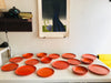 Service d'assiettes orange Années 70 Service d'assiettes orange Années 70