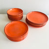 Service d'assiettes orange Années 70 Service d'assiettes orange Années 70
