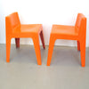 Paire de chaises en fibre de verre orange Kostka Années 70