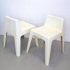 Paire de chaises en fibre de verre blanc Kostka Années 70
