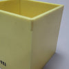 Pot à crayon Cubo jaune de Bruno Munari Olivetti