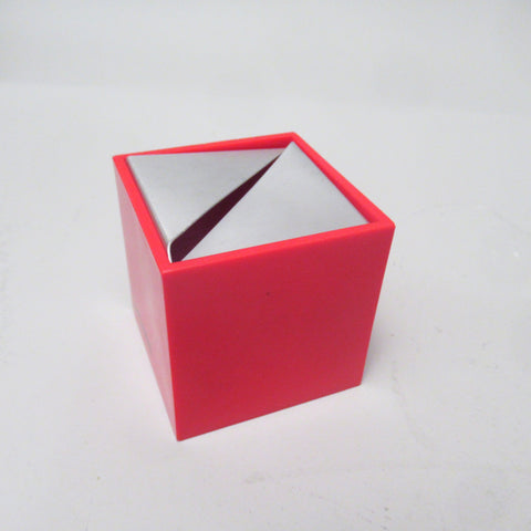 Cendrier Cubo rouge de Bruno Munari Olivetti