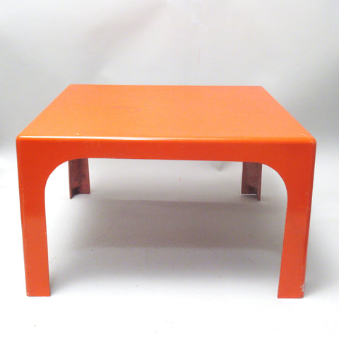 Table basse en fibre de verre orange Prisunic Années 70