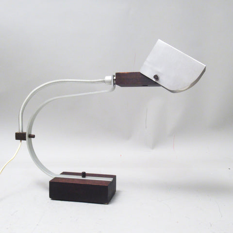 Lampe de bureau italienne en bois et aluminium Années 70