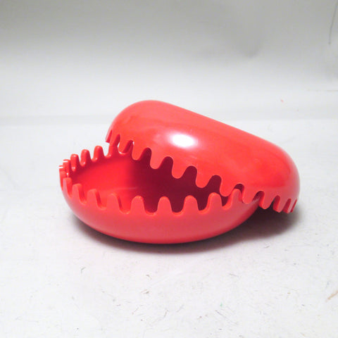 Boite ou cendrier Clam rouge Alan Fletcher Mebel