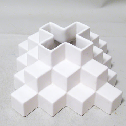 Vase pyramide à gradin Makio Hasuike Gabbianelli 1970