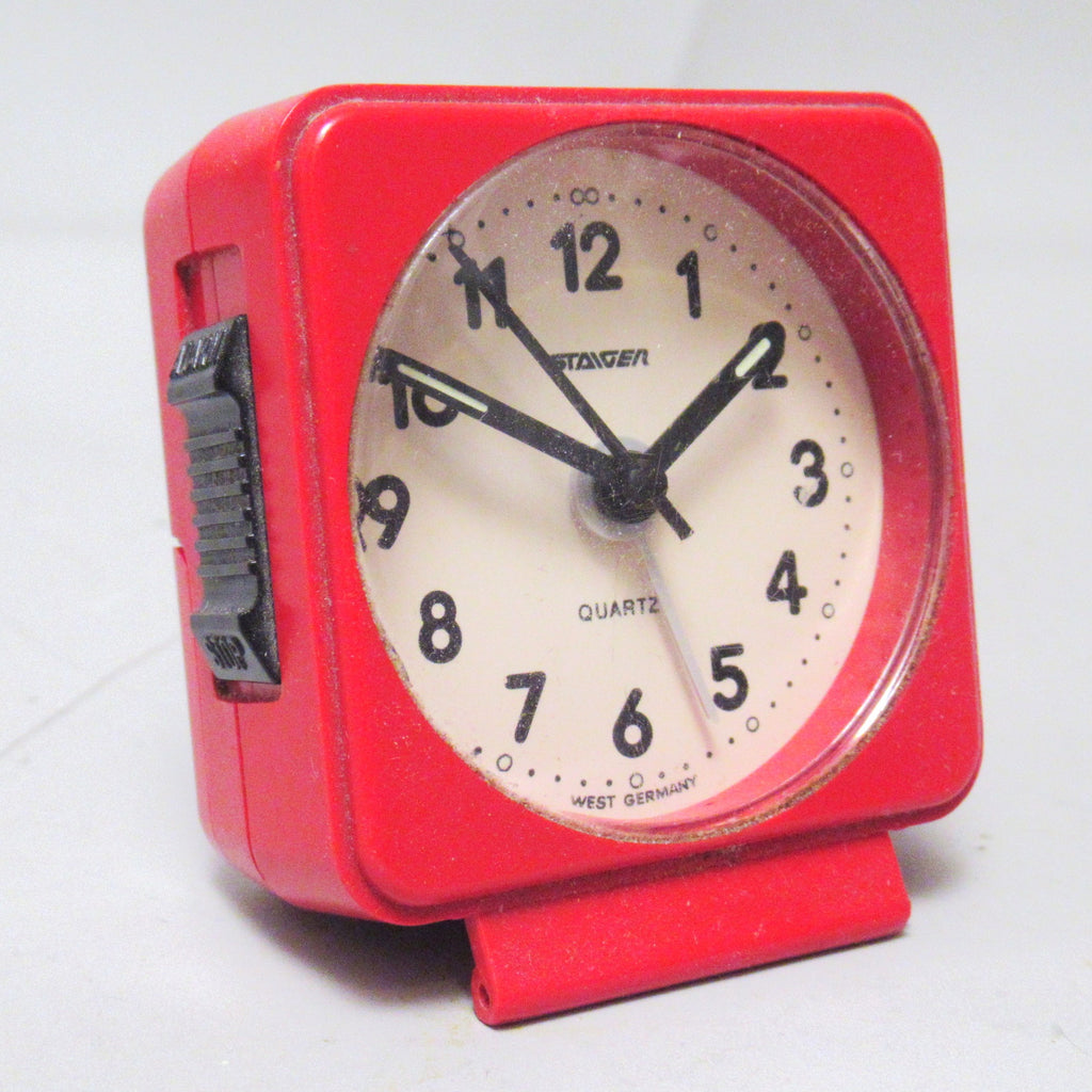 Réveil Vintage électrique rouge orangé - Décoration