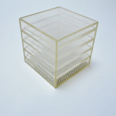 Sculpture cinetique Cube en plexiglas Années 70
