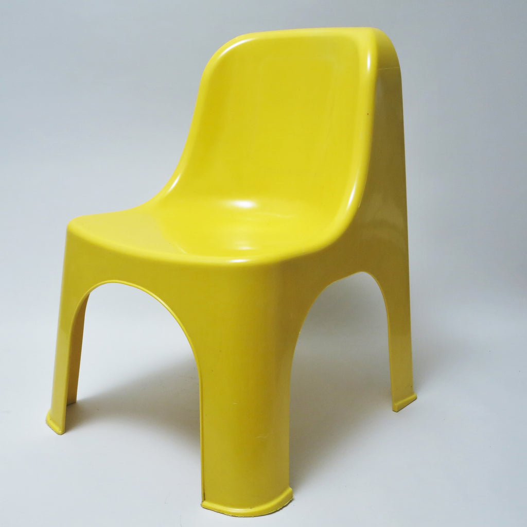 Chaise enfant en plastique jaune Années 70 - modernariato