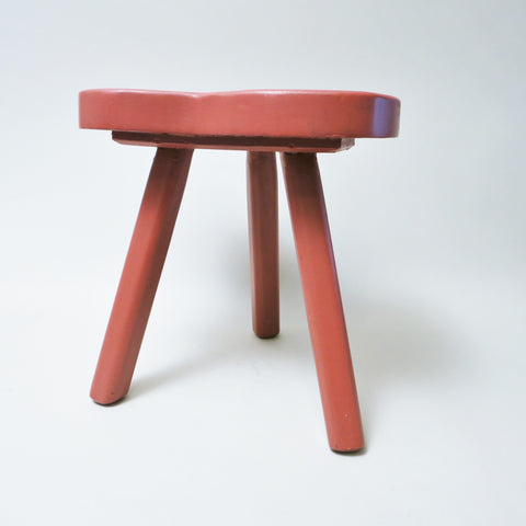 Tabouret de ferme tripode laqué rouge