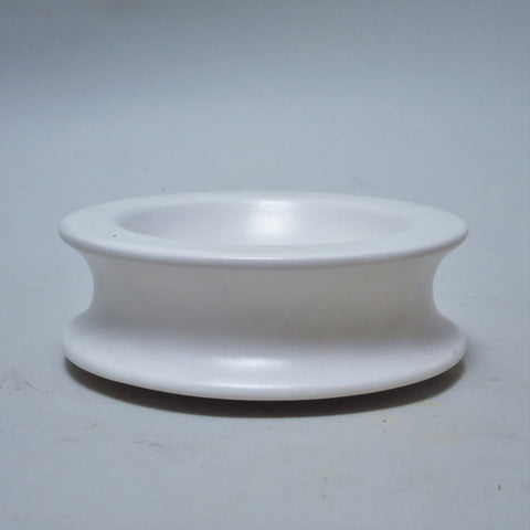 Cendrier moderniste en céramique blanche Années 60