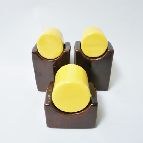 Trio de boites en céramique brune et jaune 1970