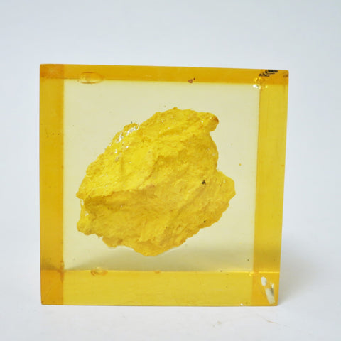 Presse-papier en résine à inclusion de pierre 1970