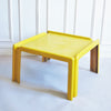 Table basse en fibre de verre jaune Années 70