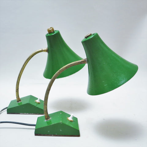 Paire de petites lampes de bureau verte Années 60