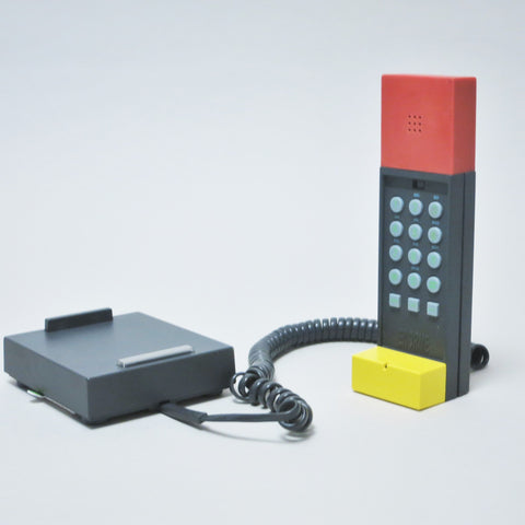 Telephone Enorme Ettore Sottsass
